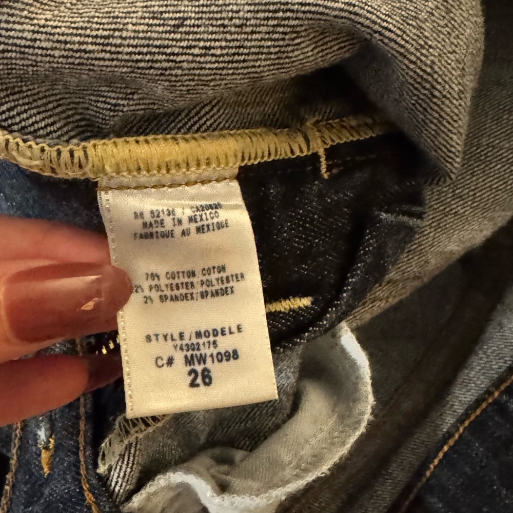 Sz 26 Guess Jeans Low Rise - Picture 15 of 16